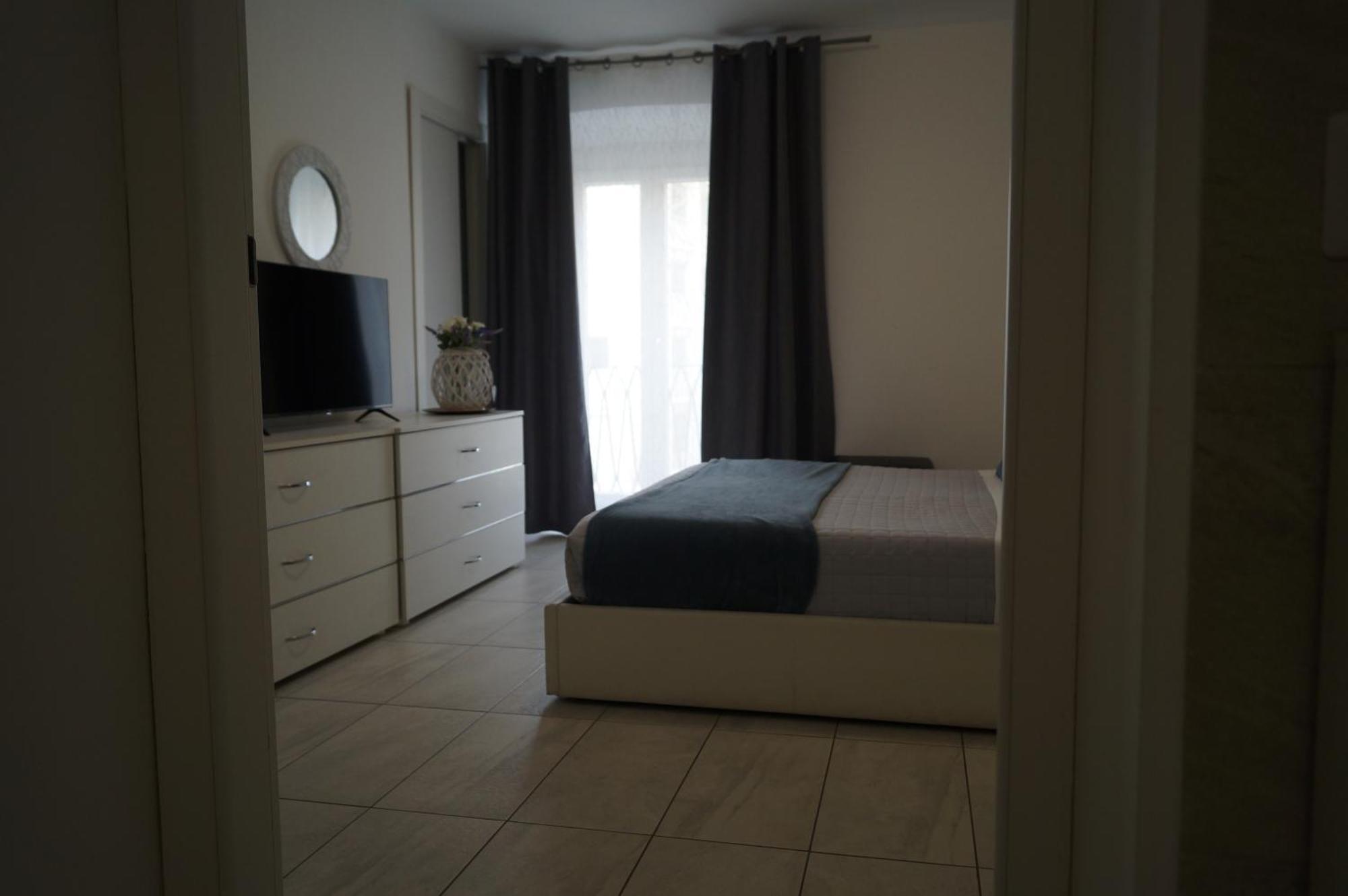 Bgy Central Apartments 贝尔加莫 外观 照片