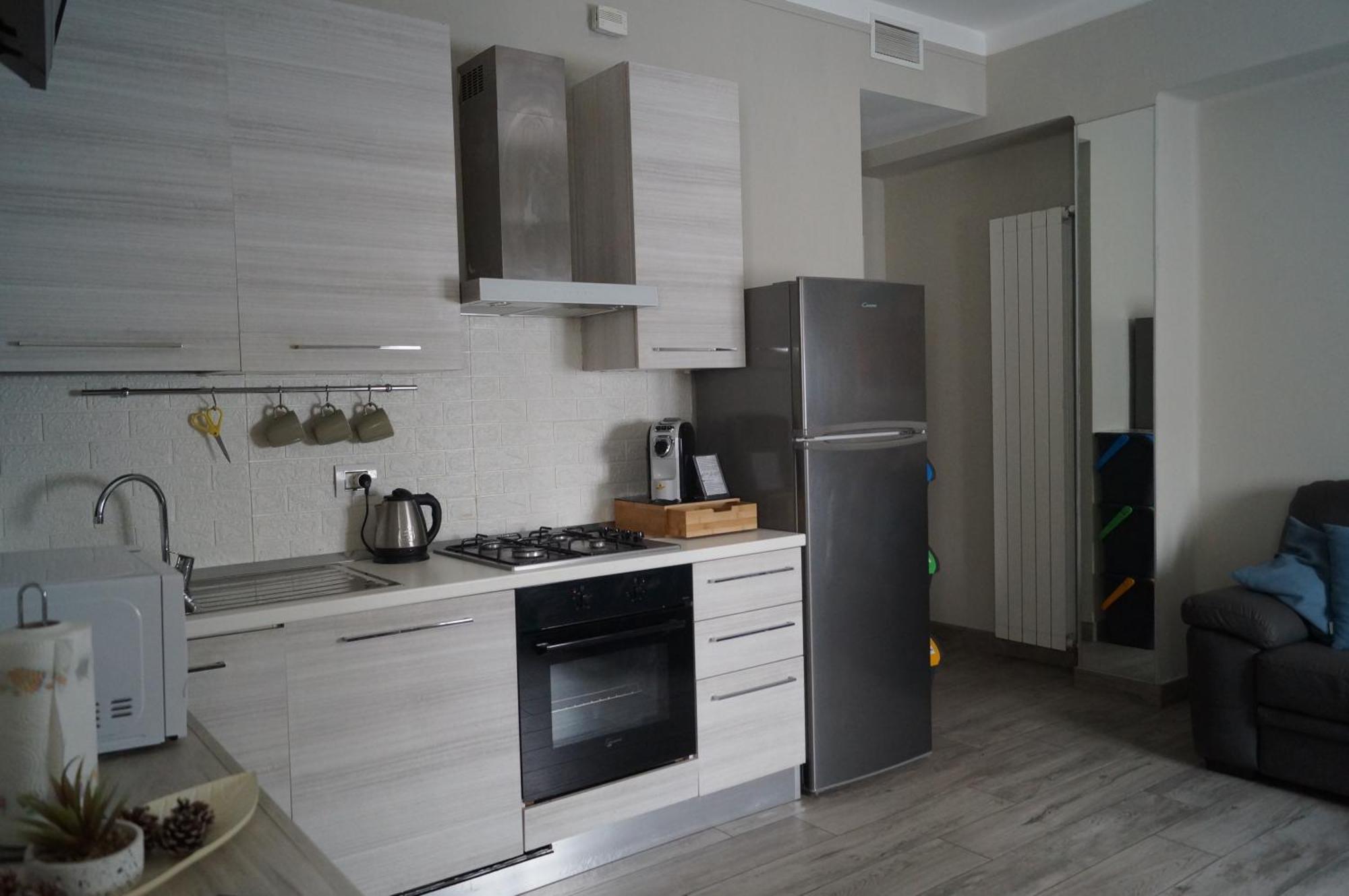 Bgy Central Apartments 贝尔加莫 外观 照片