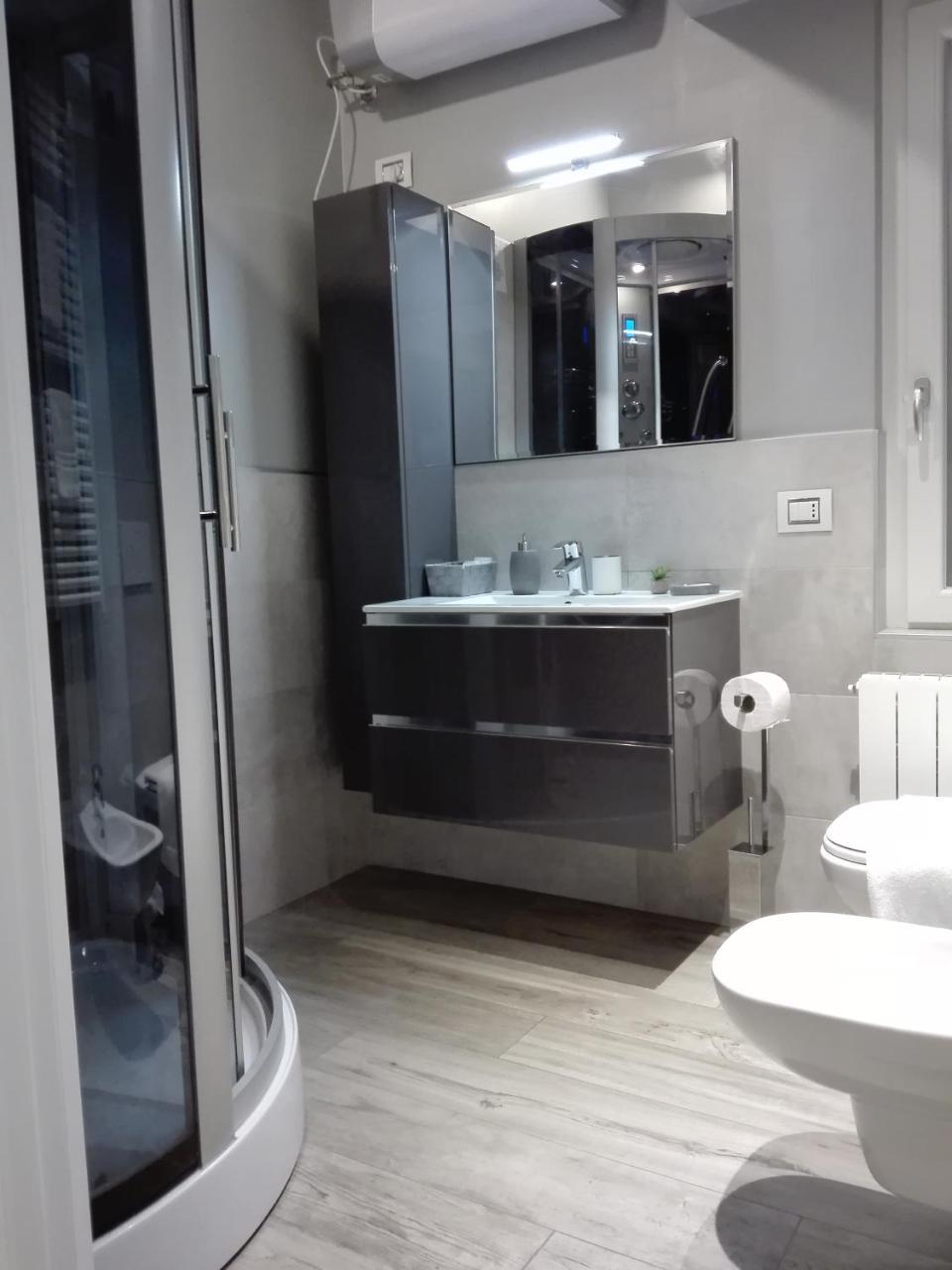 Bgy Central Apartments 贝尔加莫 外观 照片