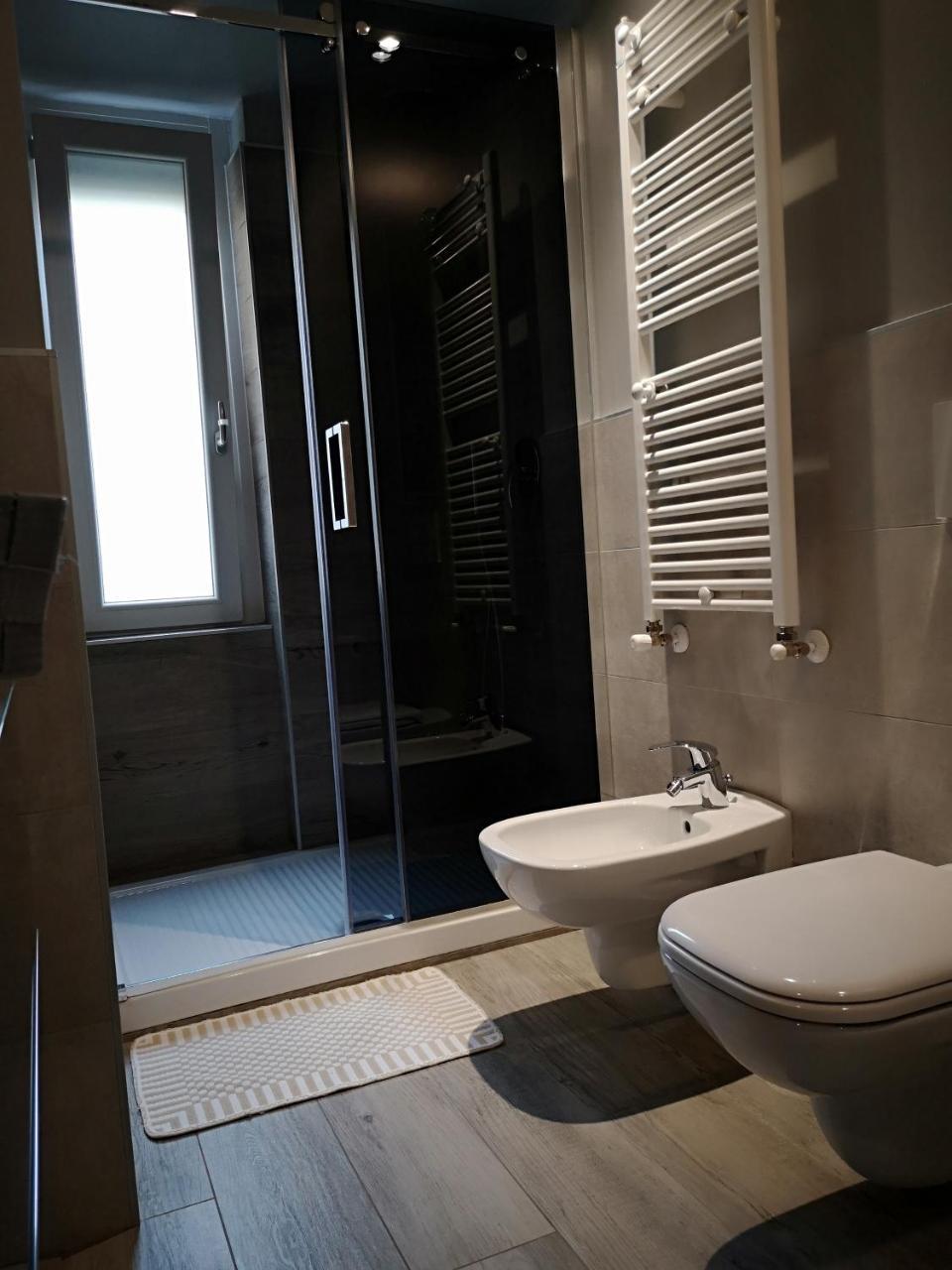 Bgy Central Apartments 贝尔加莫 外观 照片