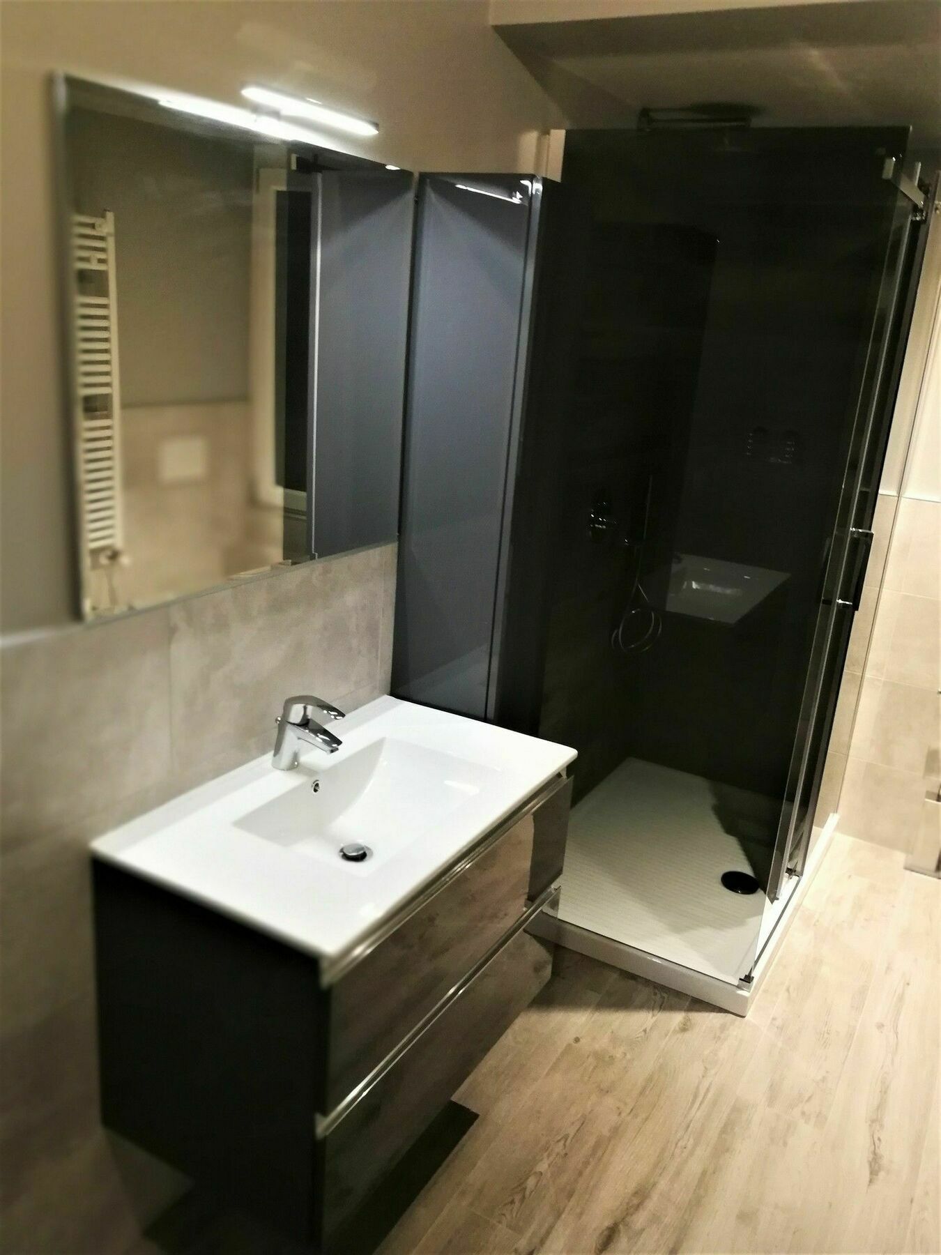Bgy Central Apartments 贝尔加莫 外观 照片