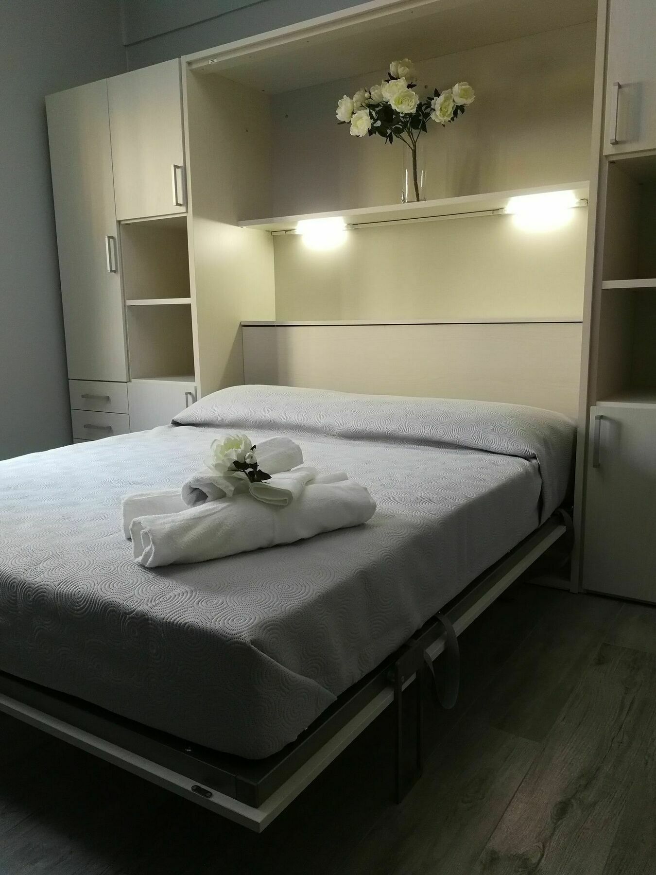 Bgy Central Apartments 贝尔加莫 外观 照片